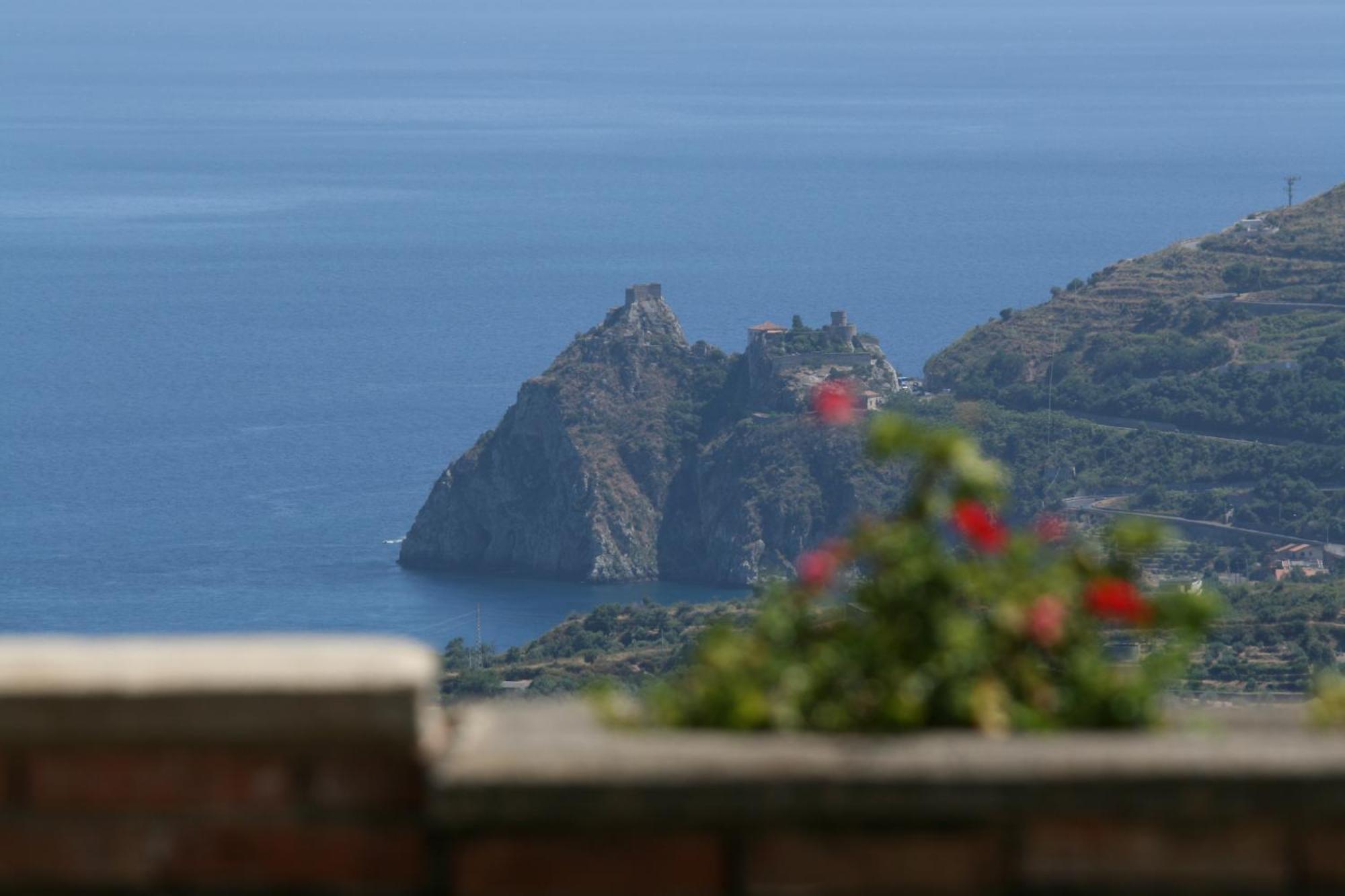 Resort Borgo San Rocco Savoca Exteriér fotografie